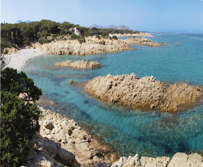Appartamenti Le Ginestre E Gli Oleandri 칼라리베로토 외부 사진